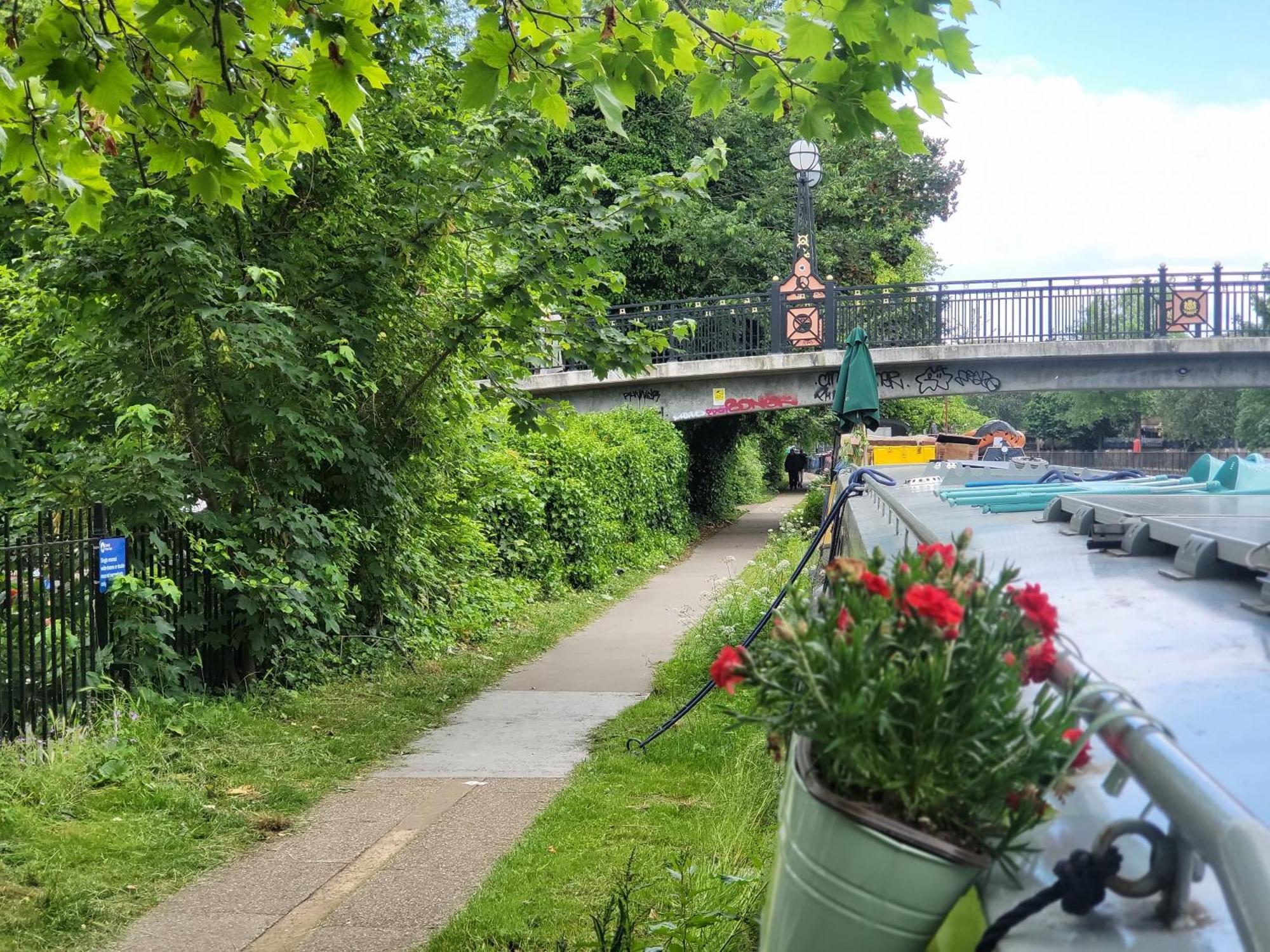Lovely Canal Boat In Little Venice For Family & Friends ロンドン エクステリア 写真